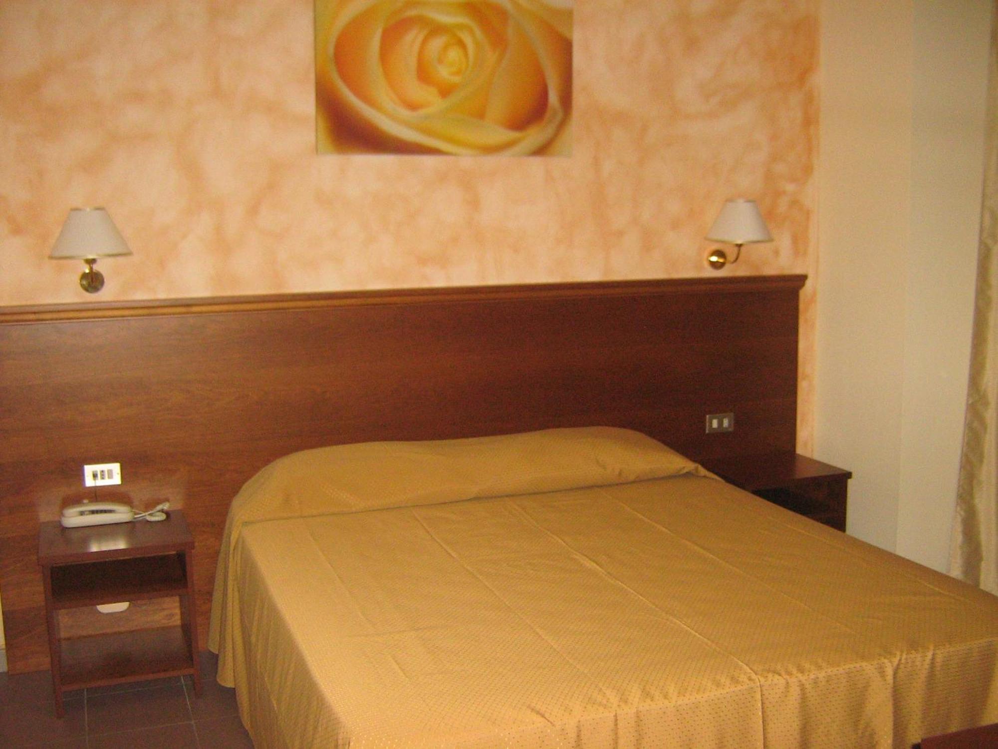 Hostiliae Ciminiera Hotel Ostiglia Dış mekan fotoğraf