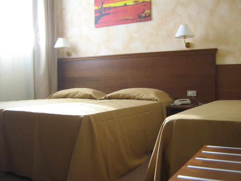 Hostiliae Ciminiera Hotel Ostiglia Oda fotoğraf